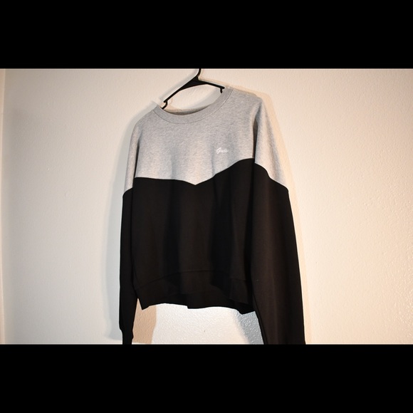 Sweatshirt - Picture 3 of 4